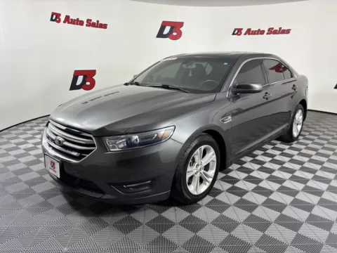 Photos of 2016 Ford Taurus SEL for sale in Des Arc, AR at D3 Auto Sales - Des Arc, AR