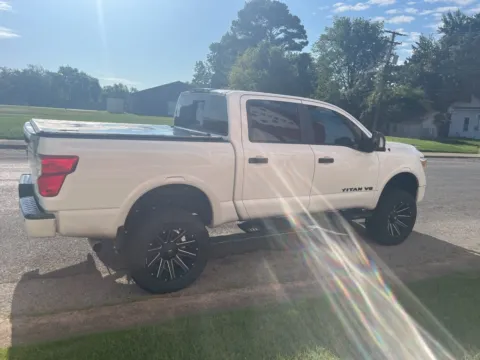 More photos of 2018 Nissan Titan PRO-4X at D3 Auto Sales - Des Arc, AR, AR