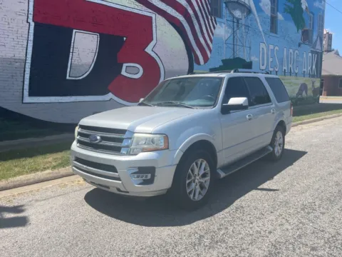 Photos of 2017 Ford Expedition Limited for sale in Des Arc, AR at D3 Auto Sales - Des Arc, AR