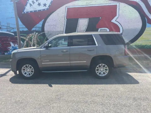 Another view of 2019 GMC Yukon SLT for sale in Des Arc, AR at D3 Auto Sales - Des Arc, AR