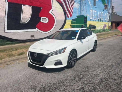 Photos of 2020 Nissan Altima 2.5 SR for sale in Des Arc, AR at D3 Auto Sales - Des Arc, AR