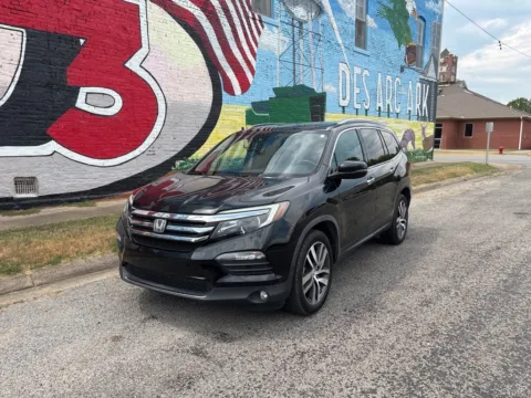 Photos of 2018 Honda Pilot Touring for sale in Des Arc, AR at D3 Auto Sales - Des Arc, AR