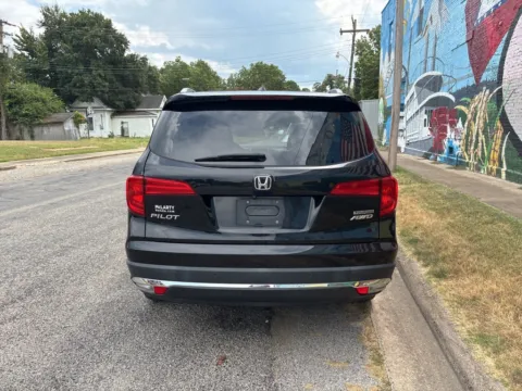 More photos of 2018 Honda Pilot Touring at D3 Auto Sales - Des Arc, AR, AR