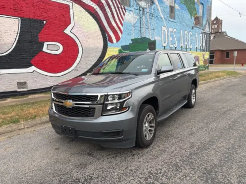 Photos of 2020 Chevrolet Suburban LT for sale in Des Arc, AR at D3 Auto Sales - Des Arc, AR