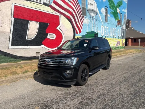Photos of 2020 Ford Expedition XLT for sale in Des Arc, AR at D3 Auto Sales - Des Arc, AR