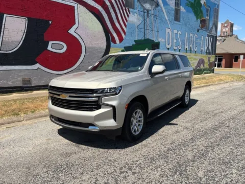 Photos of 2023 Chevrolet Suburban LT for sale in Des Arc, AR at D3 Auto Sales - Des Arc, AR