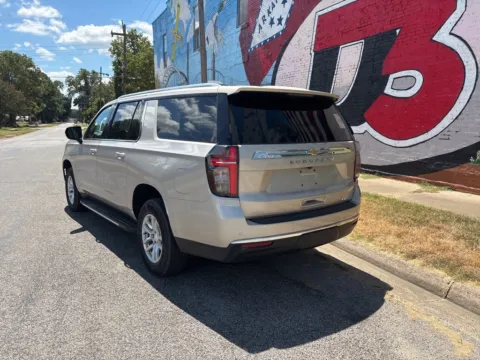 More photos of 2023 Chevrolet Suburban LT at D3 Auto Sales - Des Arc, AR, AR
