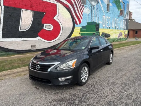 Photos of 2015 Nissan Altima 2.5 S for sale in Des Arc, AR at D3 Auto Sales - Des Arc, AR