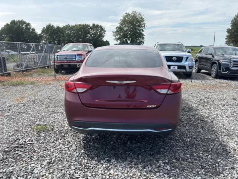 More photos of 2015 Chrysler 200 Limited at D3 Auto Sales - Des Arc, AR, AR