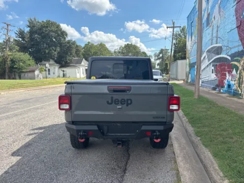 More photos of 2020 Jeep Gladiator Sport at D3 Auto Sales - Des Arc, AR, AR