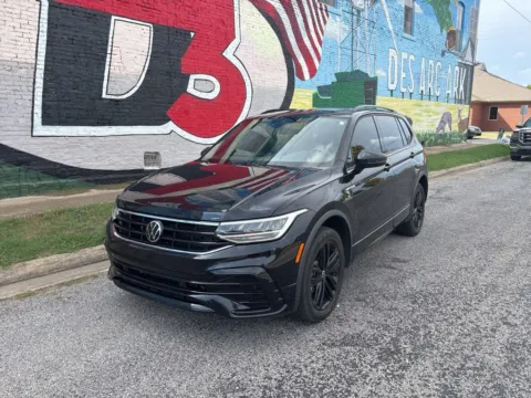 Photos of 2022 Volkswagen Tiguan 2.0T SE R-Line Black for sale in Des Arc, AR at D3 Auto Sales - Des Arc, AR