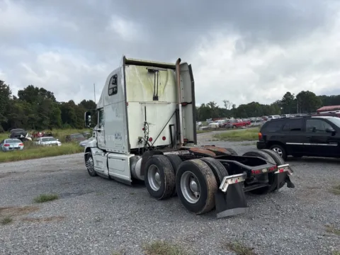 More photos of 2015 Mack Pinnacle at D3 Auto Sales - Des Arc, AR, AR