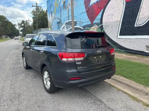 More photos of 2017 Kia Sorento LX at D3 Auto Sales - Des Arc, AR, AR