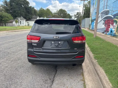 More photos of 2017 Kia Sorento LX at D3 Auto Sales - Des Arc, AR, AR
