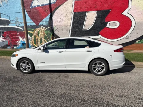 Another view of 2018 Ford Fusion Hybrid SE for sale in Des Arc, AR at D3 Auto Sales - Des Arc, AR