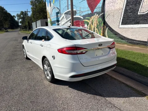 More photos of 2018 Ford Fusion Hybrid SE at D3 Auto Sales - Des Arc, AR, AR