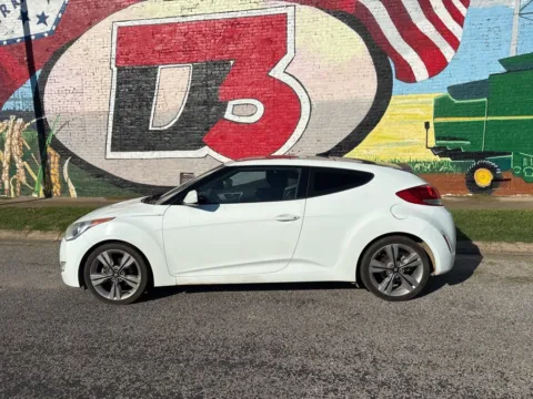 Another view of 2016 Hyundai Veloster for sale in Des Arc, AR at D3 Auto Sales - Des Arc, AR