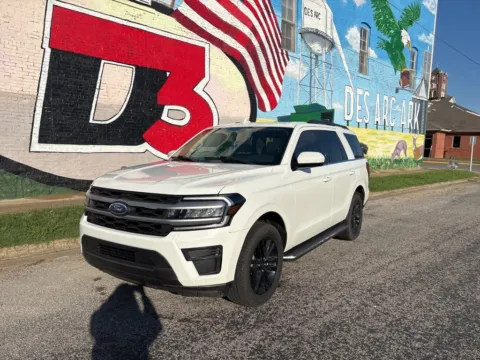 Photos of 2023 Ford Expedition XLT for sale in Des Arc, AR at D3 Auto Sales - Des Arc, AR