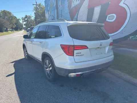 More photos of 2016 Honda Pilot Touring at D3 Auto Sales - Des Arc, AR, AR