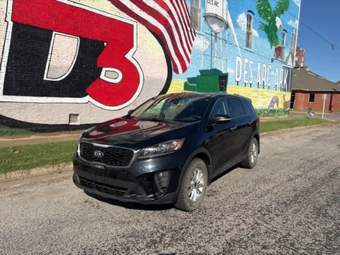 Photos of 2019 Kia Sorento L for sale in Des Arc, AR at D3 Auto Sales - Des Arc, AR