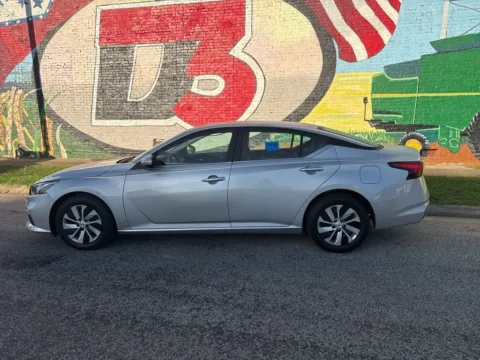Another view of 2021 Nissan Altima 2.5 S for sale in Des Arc, AR at D3 Auto Sales - Des Arc, AR