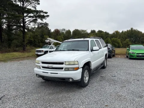 Photos of 2004 Chevrolet Suburban 1500 Z71 for sale in Des Arc, AR at D3 Auto Sales - Des Arc, AR