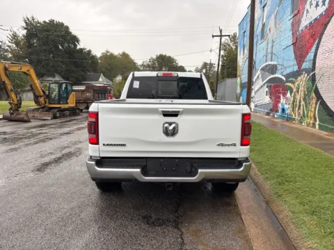 More photos of 2022 Ram 1500 Laramie at D3 Auto Sales - Des Arc, AR, AR