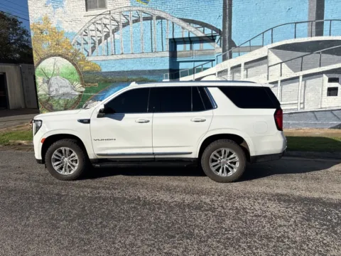 Another view of 2021 GMC Yukon SLT for sale in Des Arc, AR at D3 Auto Sales - Des Arc, AR