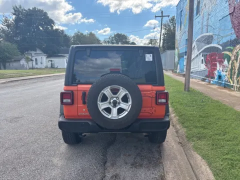 More photos of 2019 Jeep Wrangler Unlimited Sport S at D3 Auto Sales - Des Arc, AR, AR
