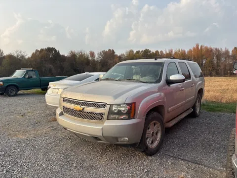 Photos of 2007 Chevrolet Suburban 1500 LT for sale in Des Arc, AR at D3 Auto Sales - Des Arc, AR