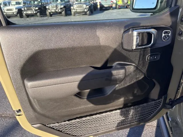 2026 Jeep Wrangler 4-Door Rubicon - Photo 10