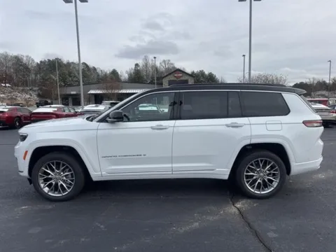 More photos of 2025 Jeep Grand Cherokee L Summit 4x4 at Blackwell Chrysler Dodge Jeep Ram Fiat Kia, VA
