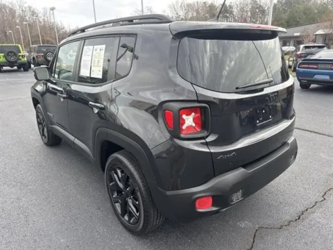 More photos of 2016 Jeep Renegade Latitude at Blackwell Chrysler Dodge Jeep Ram Fiat Kia, VA