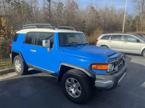 White 2007 Toyota FJ Cruiser for sale in Danville, VA