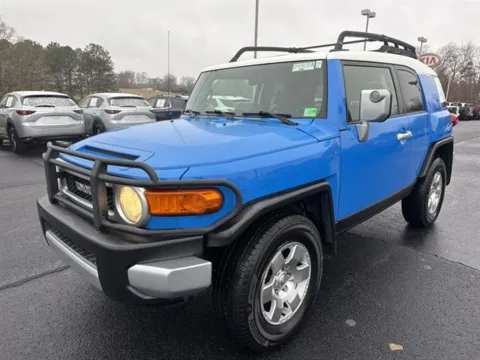 Another view of 2007 Toyota FJ Cruiser for sale in Danville, VA at Blackwell Chrysler Dodge Jeep Ram Fiat Kia