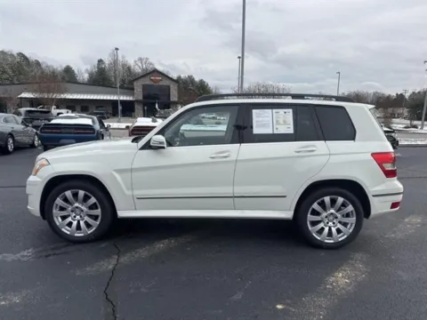 More photos of 2011 Mercedes-Benz GLK 350 4MATIC at Blackwell Chrysler Dodge Jeep Ram Fiat Kia, VA
