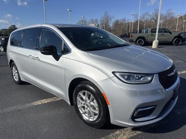 2024 Chrysler Pacifica Touring L for sale in Danville, VA