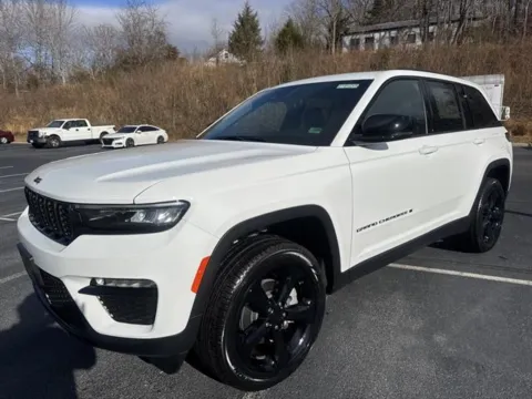 Another view of 2025 Jeep Grand Cherokee Limited 4x4 for sale in Danville, VA at Blackwell Chrysler Dodge Jeep Ram Fiat Kia