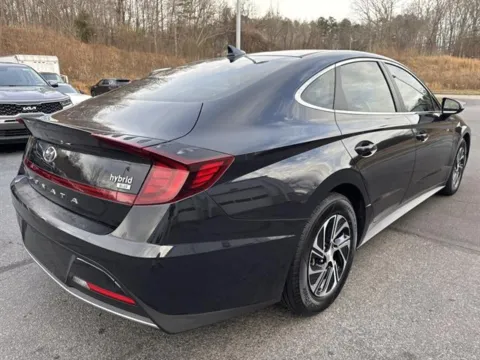 More photos of 2023 Hyundai Sonata Hybrid Blue at Blackwell Chrysler Dodge Jeep Ram Fiat Kia, VA