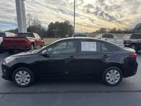 More photos of 2022 Kia Rio LX at Blackwell Chrysler Dodge Jeep Ram Fiat Kia, VA