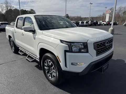 White 2022 Nissan Frontier SV for sale in Danville, VA