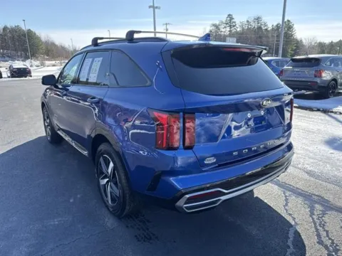 More photos of 2021 Kia Sorento S at Blackwell Chrysler Dodge Jeep Ram Fiat Kia, VA