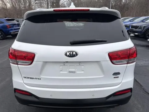 More photos of 2018 Kia Sorento LX at Blackwell Chrysler Dodge Jeep Ram Fiat Kia, VA
