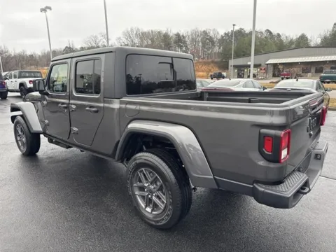More photos of 2026 Jeep Gladiator Sport S 4x4 at Blackwell Chrysler Dodge Jeep Ram Fiat Kia, VA