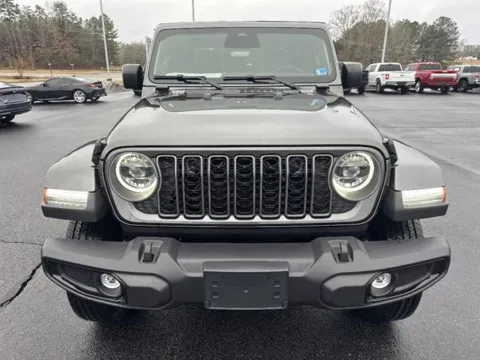Photos of 2026 Jeep Gladiator Sport S 4x4 for sale in Danville, VA at Blackwell Chrysler Dodge Jeep Ram Fiat Kia