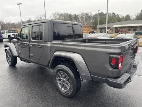 More photos of 2026 Jeep Gladiator Sport S 4x4 at Blackwell Chrysler Dodge Jeep Ram Fiat Kia, VA