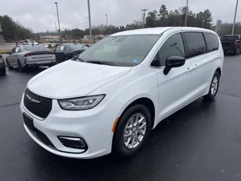 Another view of 2026 Chrysler Pacifica Select for sale in Danville, VA at Blackwell Chrysler Dodge Jeep Ram Fiat Kia