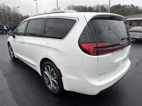 More photos of 2026 Chrysler Pacifica Pinnacle at Blackwell Chrysler Dodge Jeep Ram Fiat Kia, VA