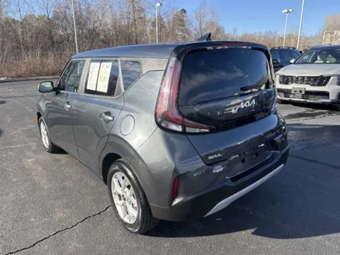 More photos of 2023 Kia Soul LX at Blackwell Chrysler Dodge Jeep Ram Fiat Kia, VA