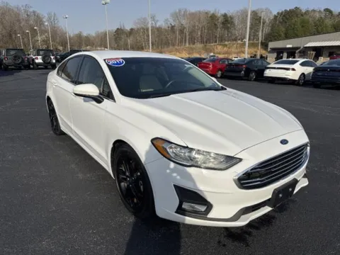 White 2019 Ford Fusion SE for sale in Danville, VA